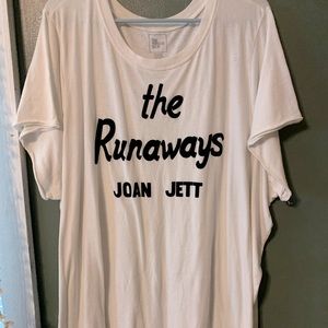 The Runaways Tee torrid